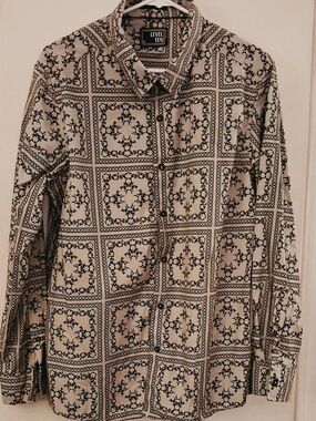 Level Ten Men's Beige and Black Patterned Button-Down Shirt